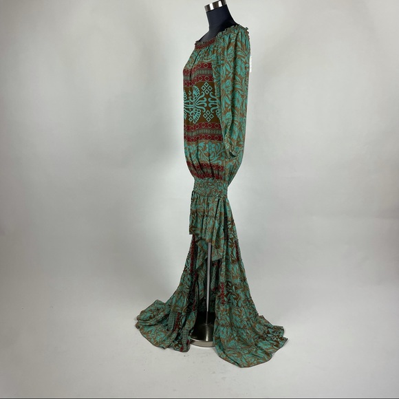 High Low Off Shoulder Smocked Dress - Picture 6 of 9